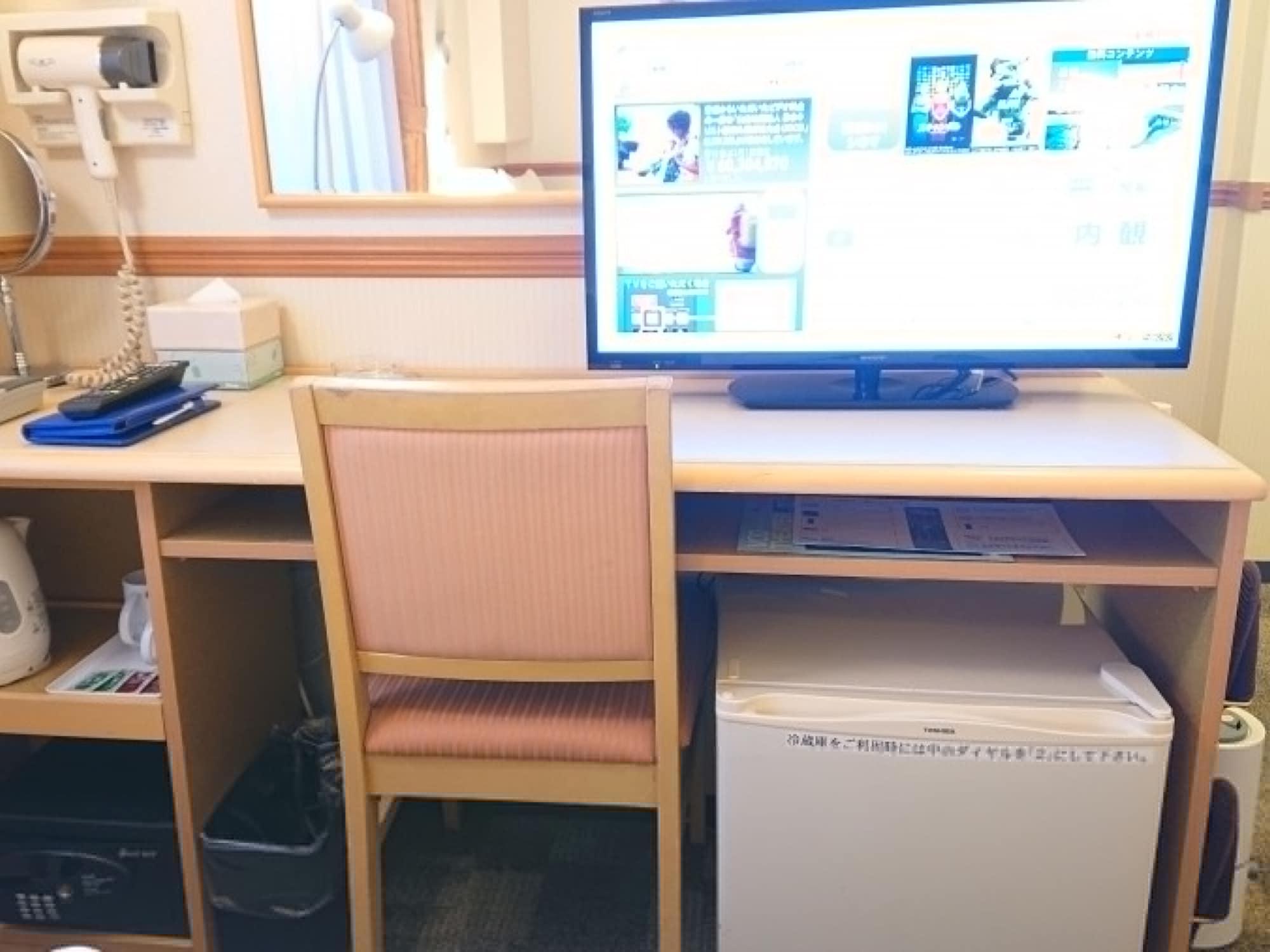 Toyoko Inn Tokyo Monzen-Nakacho Eitaibashi Buitenkant foto
