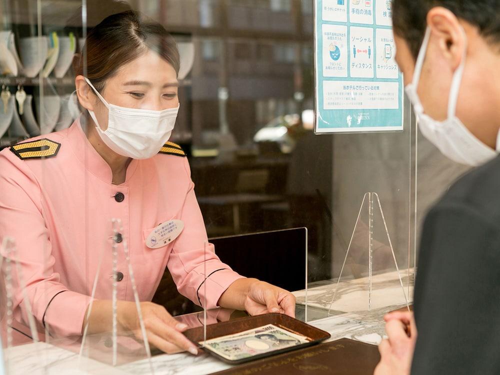 Toyoko Inn Tokyo Monzen-Nakacho Eitaibashi Buitenkant foto