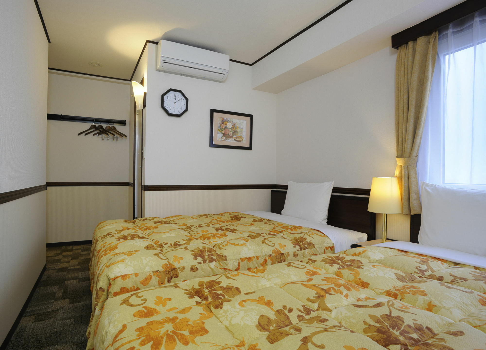Toyoko Inn Tokyo Monzen-Nakacho Eitaibashi Buitenkant foto