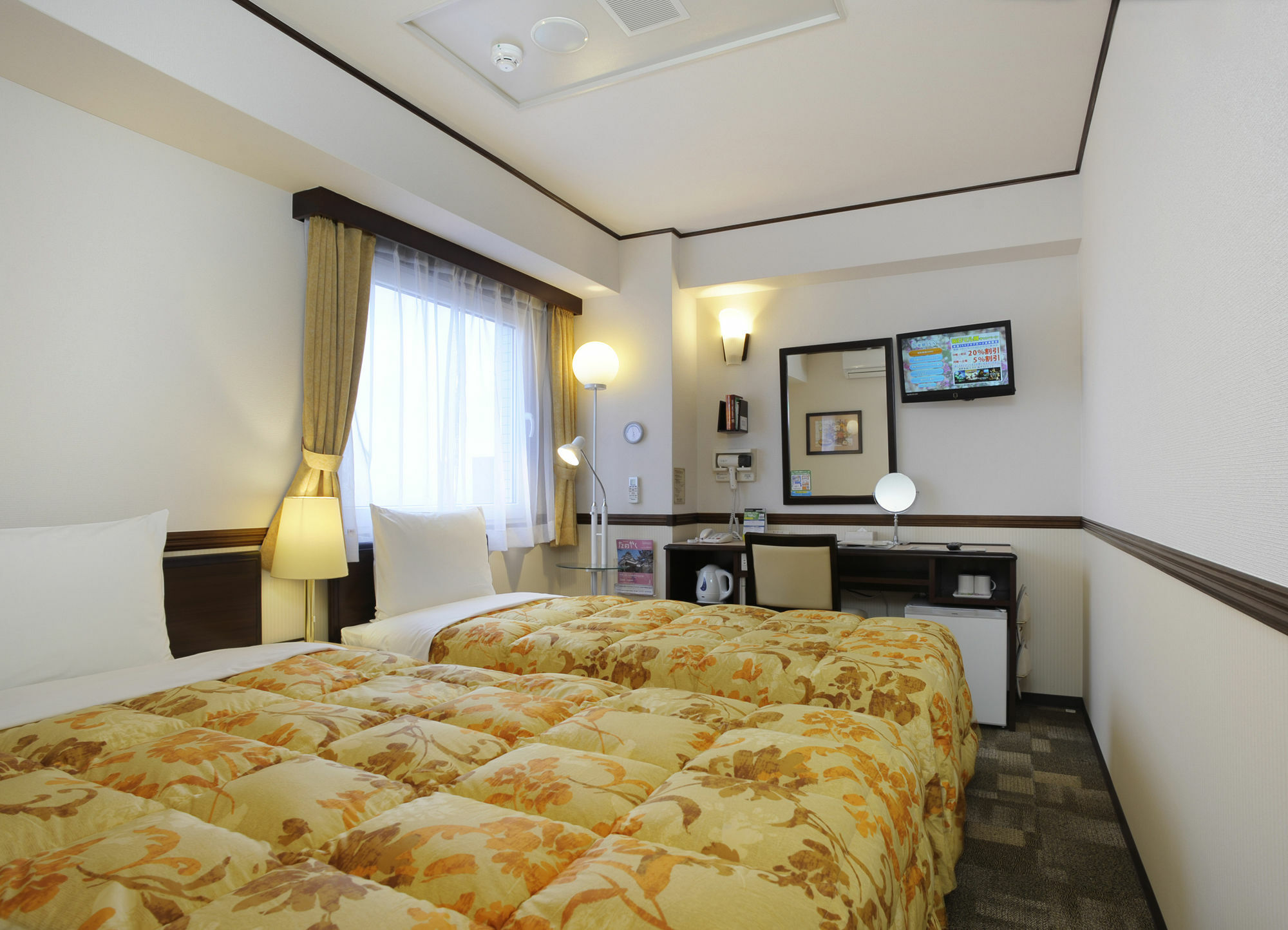 Toyoko Inn Tokyo Monzen-Nakacho Eitaibashi Buitenkant foto